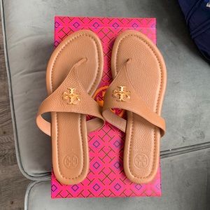 Authentic Tory Burch size 7 tan/brown Sandals
